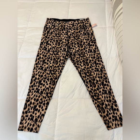 Women’s Victoria’s Secret leggings - Picture 4 of 4